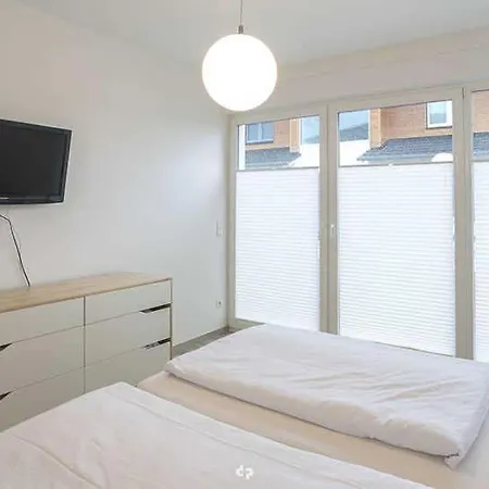 别墅 Kaeptn Brass Strandurlaub Max 4 Pe 奥茨塞巴德·迪尔哈根